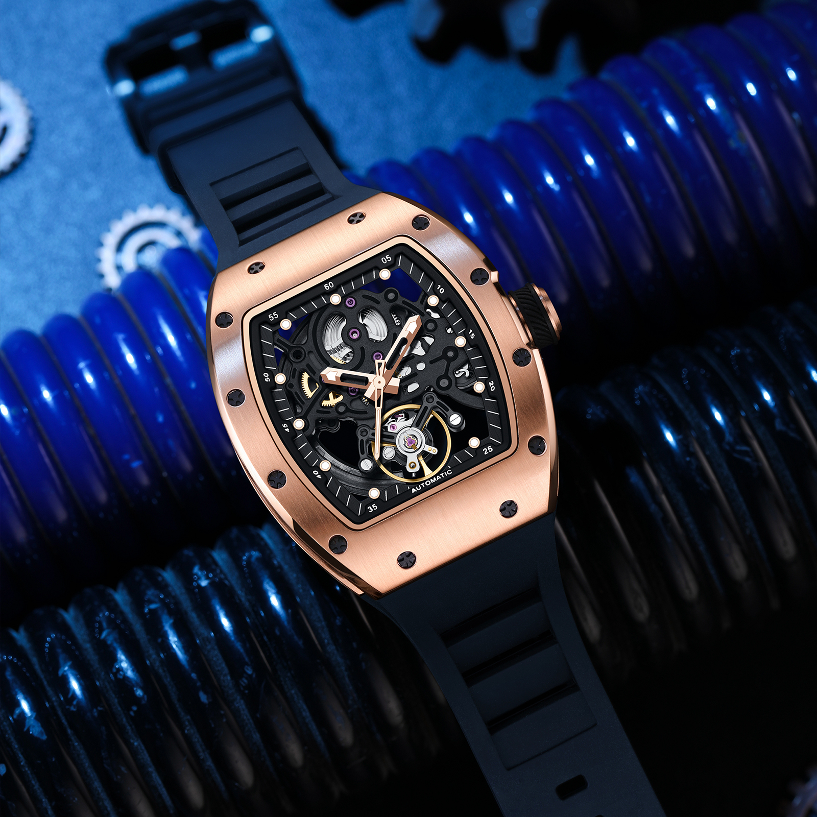 THE TRENDSETTER Designs New 91 - Compass Watch Luxury 评论和价格